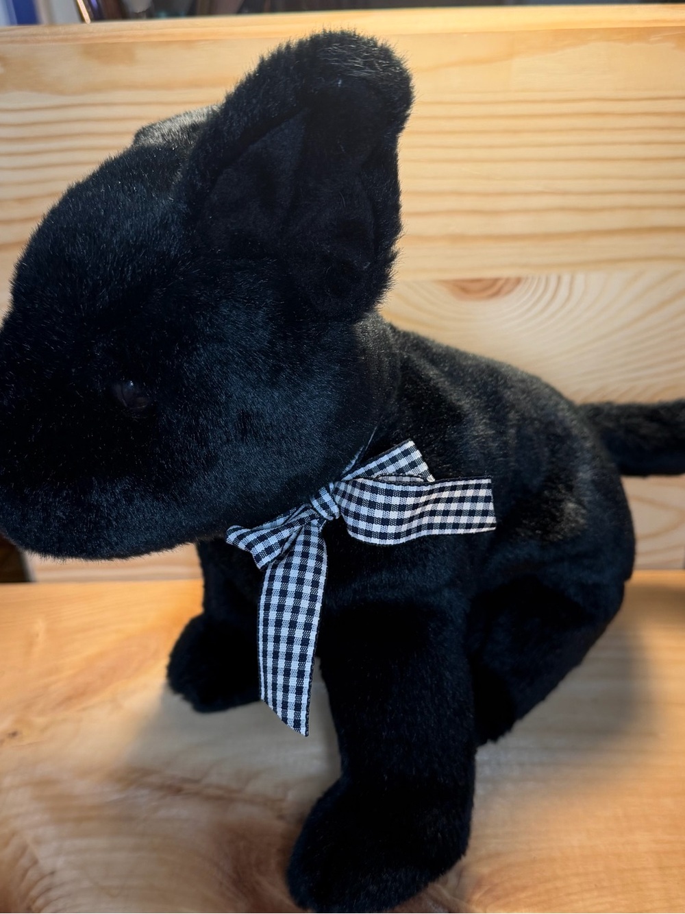 Ty Black Plush Dog “Luke” Beanie Buddies Collection 2001 with Red Heart Logo Tag